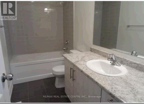 23 Little Britain Crescent, Brampton, ON - Indoor Photo Showing Bathroom