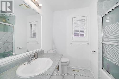 617 Fred Mclaren Boulevard, Markham, ON - Indoor Photo Showing Bathroom