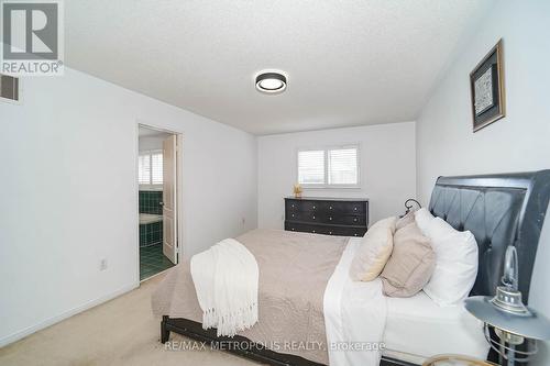 617 Fred Mclaren Boulevard, Markham, ON - Indoor Photo Showing Bedroom