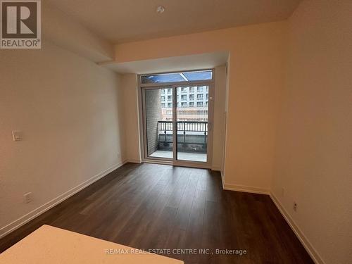 220 - 8 Beverley Glen Boulevard, Vaughan, ON - Indoor Photo Showing Other Room