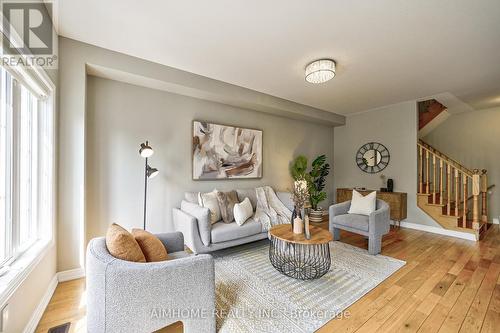 88 Southdown Avenue, Vaughan (Patterson), ON - Indoor Photo Showing Living Room