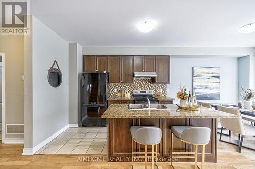 88 Southdown Avenue, Vaughan (Patterson), ON - Indoor Photo Showing Kitchen With Stainless Steel Kitchen With Double Sink