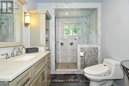 213 Sunset Crescent, Innisfil (Stroud), ON - Indoor Photo Showing Bathroom