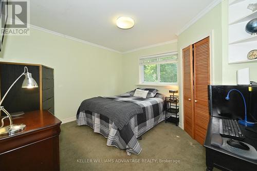 213 Sunset Crescent, Innisfil (Stroud), ON - Indoor Photo Showing Bedroom