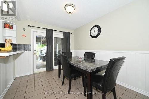 213 Sunset Crescent, Innisfil (Stroud), ON - Indoor Photo Showing Dining Room