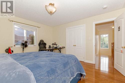 108 Williamson Drive, Brampton (Fletcher'S Meadow), ON - Indoor Photo Showing Bedroom