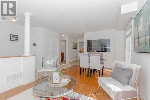 108 Williamson Drive, Brampton (Fletcher'S Meadow), ON - Indoor Photo Showing Living Room