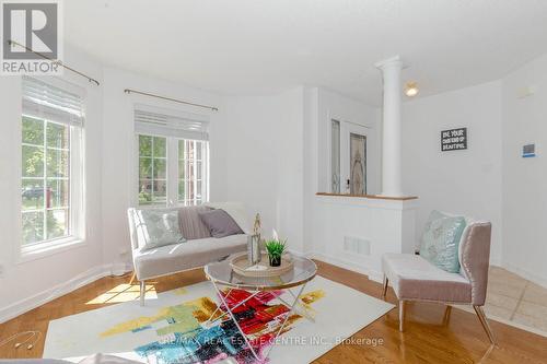 108 Williamson Drive, Brampton (Fletcher'S Meadow), ON - Indoor Photo Showing Living Room