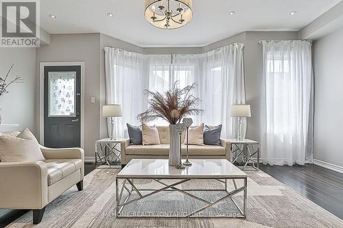 51 Beckett Avenue, Markham (Berczy), ON - Indoor Photo Showing Living Room