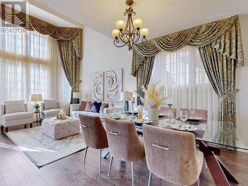 6 Saxony Drive, Markham (Berczy), ON - Indoor Photo Showing Dining Room