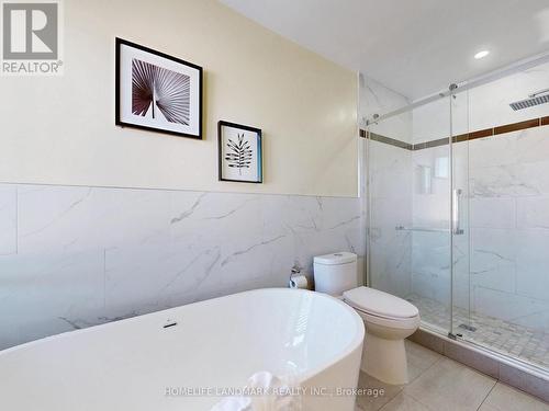 6 Saxony Drive, Markham (Berczy), ON - Indoor Photo Showing Bathroom