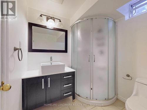 6 Saxony Drive, Markham (Berczy), ON - Indoor Photo Showing Bathroom