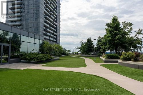 1405 - 55 Oneida Crescent, Richmond Hill (Langstaff), ON - Outdoor