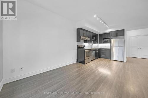 1006 - 33 Clegg Road, Markham, ON - Indoor Photo Showing Kitchen