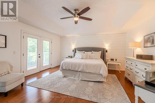 16 Bridle Path, Oro-Medonte (Horseshoe Valley), ON - Indoor Photo Showing Bedroom