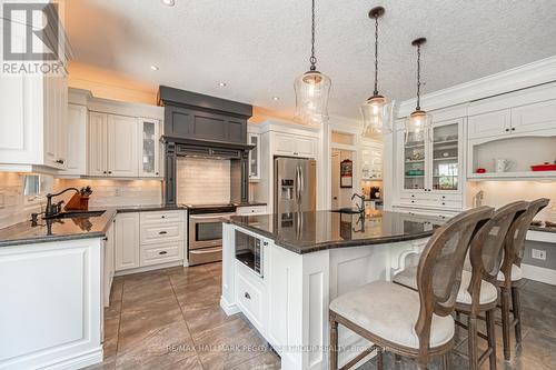 16 Bridle Path, Oro-Medonte (Horseshoe Valley), ON - Indoor Photo Showing Kitchen With Upgraded Kitchen