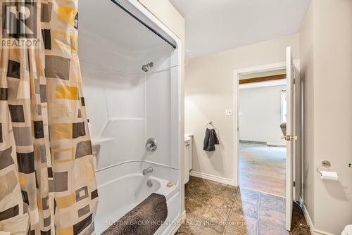 1213 Bayfield Street N, Springwater (Midhurst), ON - Indoor Photo Showing Bathroom