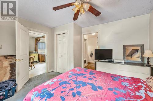 1213 Bayfield Street N, Springwater (Midhurst), ON - Indoor Photo Showing Bedroom