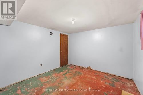 1213 Bayfield Street N, Springwater (Midhurst), ON - Indoor Photo Showing Other Room