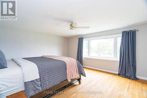 315 Scott Street, Midland, ON - Indoor Photo Showing Bedroom