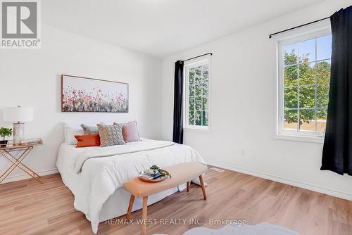 5 - 52 Providence Way, Wasaga Beach, ON - Indoor Photo Showing Bedroom