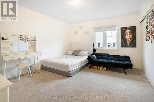 59 Wheatfield Road, Barrie (Innis-Shore), ON - Indoor Photo Showing Bedroom