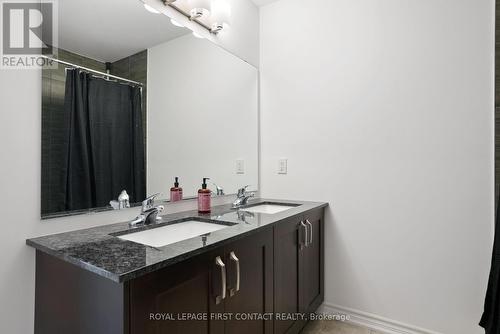 59 Wheatfield Road, Barrie (Innis-Shore), ON - Indoor Photo Showing Bathroom