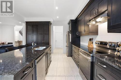 59 Wheatfield Road, Barrie (Innis-Shore), ON - Indoor Photo Showing Kitchen With Double Sink With Upgraded Kitchen