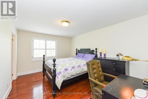 819 Canyon Street, Mississauga, ON - Indoor Photo Showing Bedroom