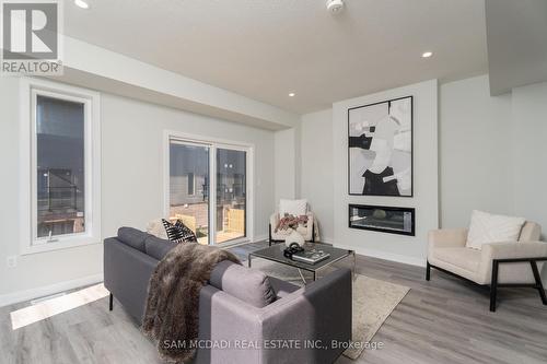 47 Winters Crescent, Collingwood, ON - Indoor Photo Showing Living Room