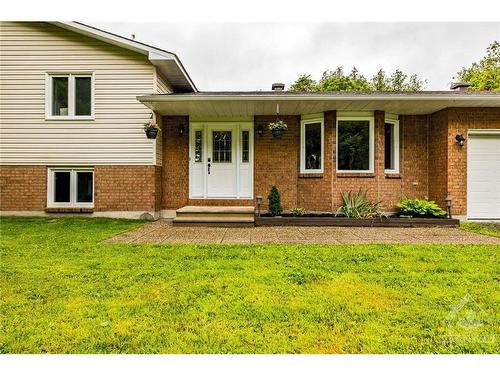 7795 Flewellyn Road, Ashton, ON 