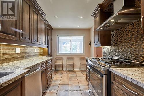 57 Crayford Drive, Toronto (Steeles), ON - Indoor Photo Showing Kitchen With Upgraded Kitchen