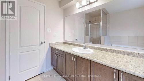 38 Glenstal Path, Oshawa (Windfields), ON - Indoor Photo Showing Bathroom