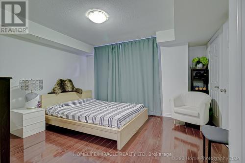 21 - 1 Eaton Park Lane, Toronto (L'Amoreaux), ON - Indoor Photo Showing Bedroom