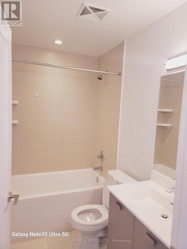 2920 - 275 Village Green Square, Toronto (Agincourt South-Malvern West), ON - Indoor Photo Showing Bathroom