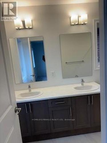 2017 Verne Bowen Street, Oshawa (Kedron), ON - Indoor Photo Showing Bathroom