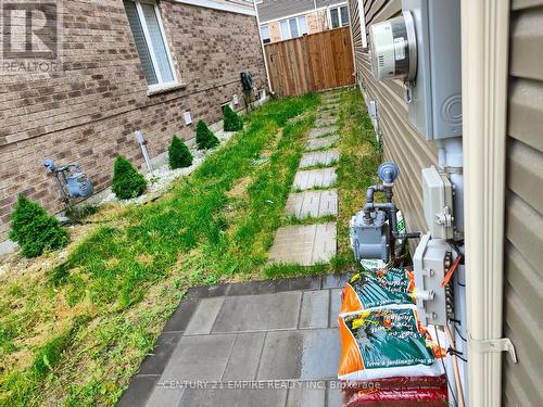 2487 Hill Rise Court, Oshawa (Windfields), ON - Outdoor