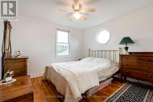 6952 Second Line, New Tecumseth, ON - Indoor Photo Showing Bedroom