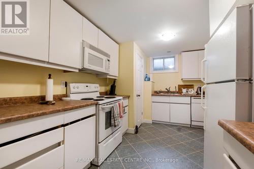 6952 Second Line, New Tecumseth, ON - Indoor Photo Showing Kitchen