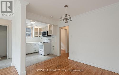 126 Barker Avenue, Toronto (Danforth Village-East York), ON - Indoor Photo Showing Kitchen