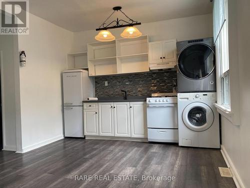 50 Grove Avenue, Toronto (Trinity-Bellwoods), ON - Indoor Photo Showing Laundry Room