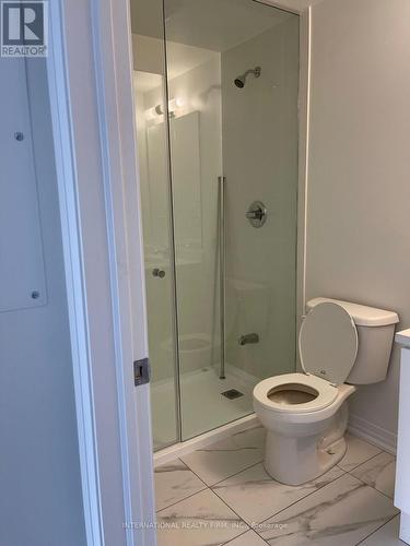 503 - 2635 William Jackson Drive, Pickering, ON - Indoor Photo Showing Bathroom