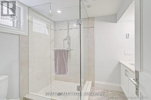 220 Burnett Avenue, Toronto (Lansing-Westgate), ON - Indoor Photo Showing Bathroom