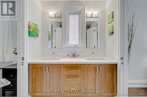 220 Burnett Avenue, Toronto (Lansing-Westgate), ON - Indoor Photo Showing Bathroom