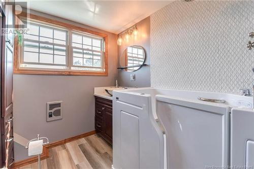 268 Woolastook Drive, Grand Bay-Westfield, NB - Indoor Photo Showing Laundry Room