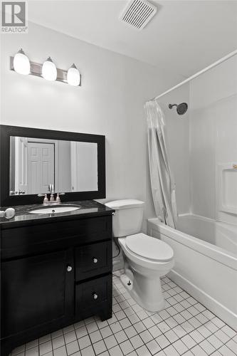 53 Carrick Drive, St. John'S, NL - Indoor Photo Showing Bathroom