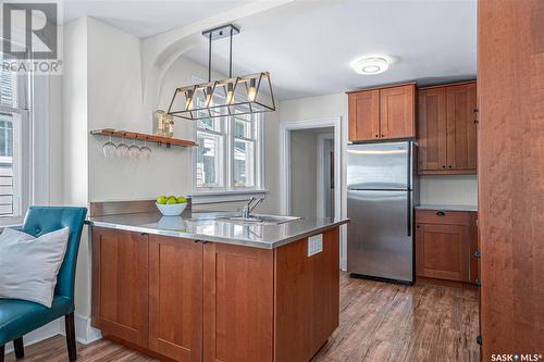 934 4Th Avenue N, Saskatoon, SK - Indoor Photo Showing Kitchen