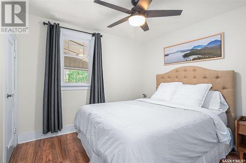 934 4Th Avenue N, Saskatoon, SK - Indoor Photo Showing Bedroom