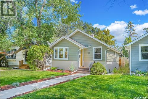 934 4Th Avenue N, Saskatoon, SK - Outdoor With Facade