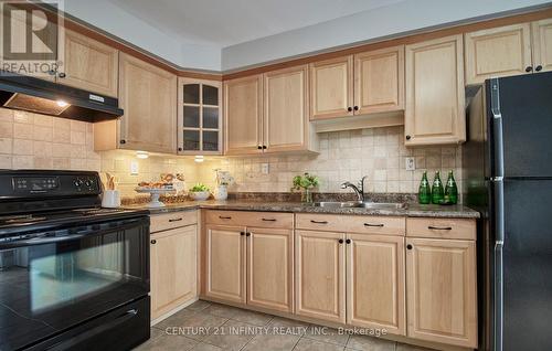 535 Cardinal Drive, Peterborough (Ashburnham), ON - Indoor Photo Showing Kitchen With Double Sink